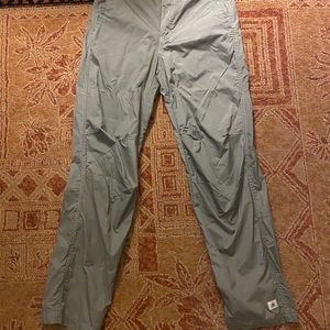 Nike ACG jogger pants size small (4-6) w/ Pockets